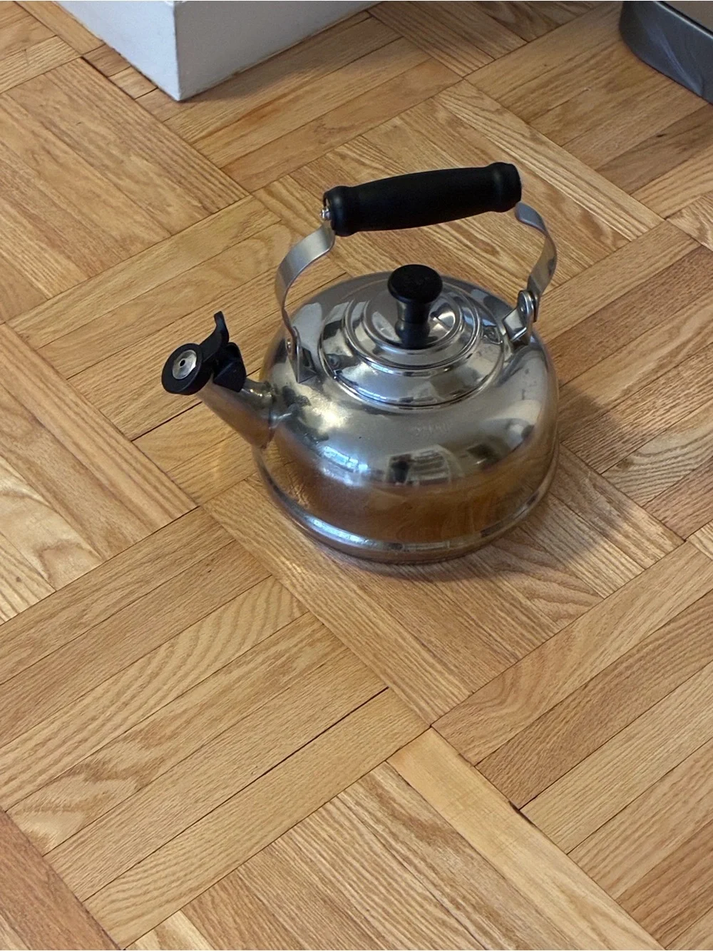 Never Used! Le Creuset Stainless Steel Tea Kettle